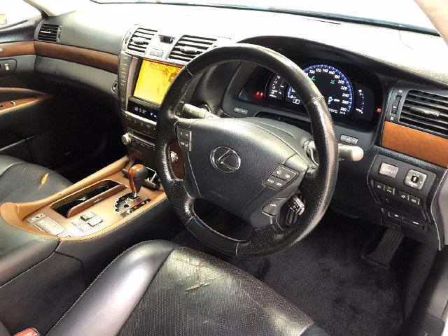 LEXUS LS460