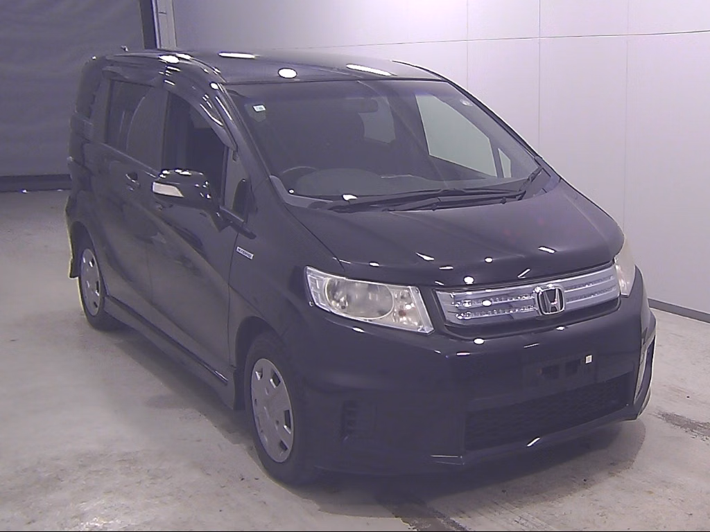 HONDA FREED SPIKE