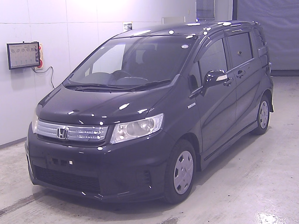 HONDA FREED SPIKE
