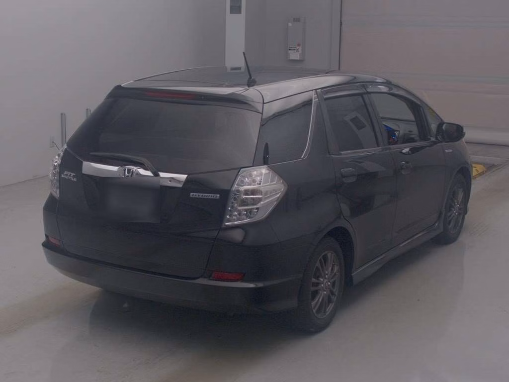 HONDA FIT SHUTTLE