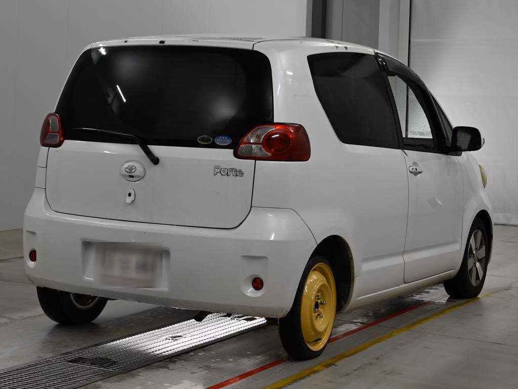 TOYOTA PORTE