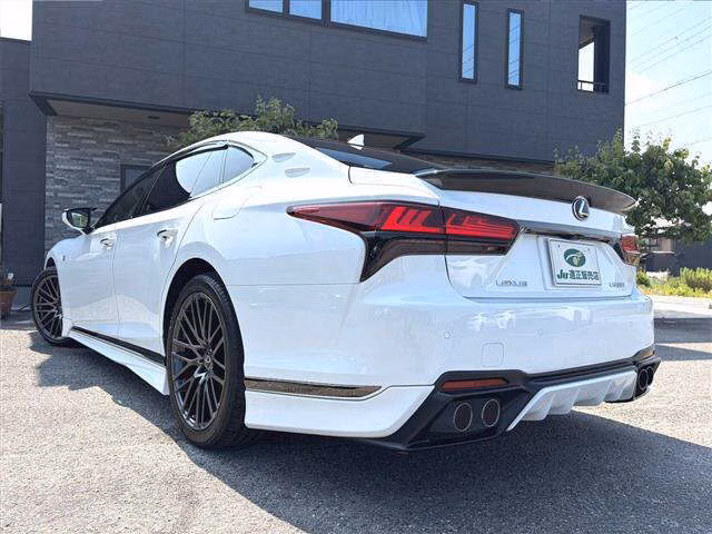 LEXUS LS500