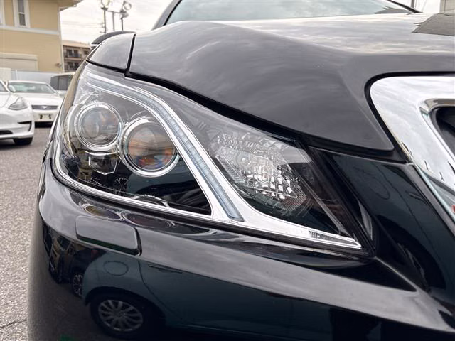 Toyota Crown Majesta