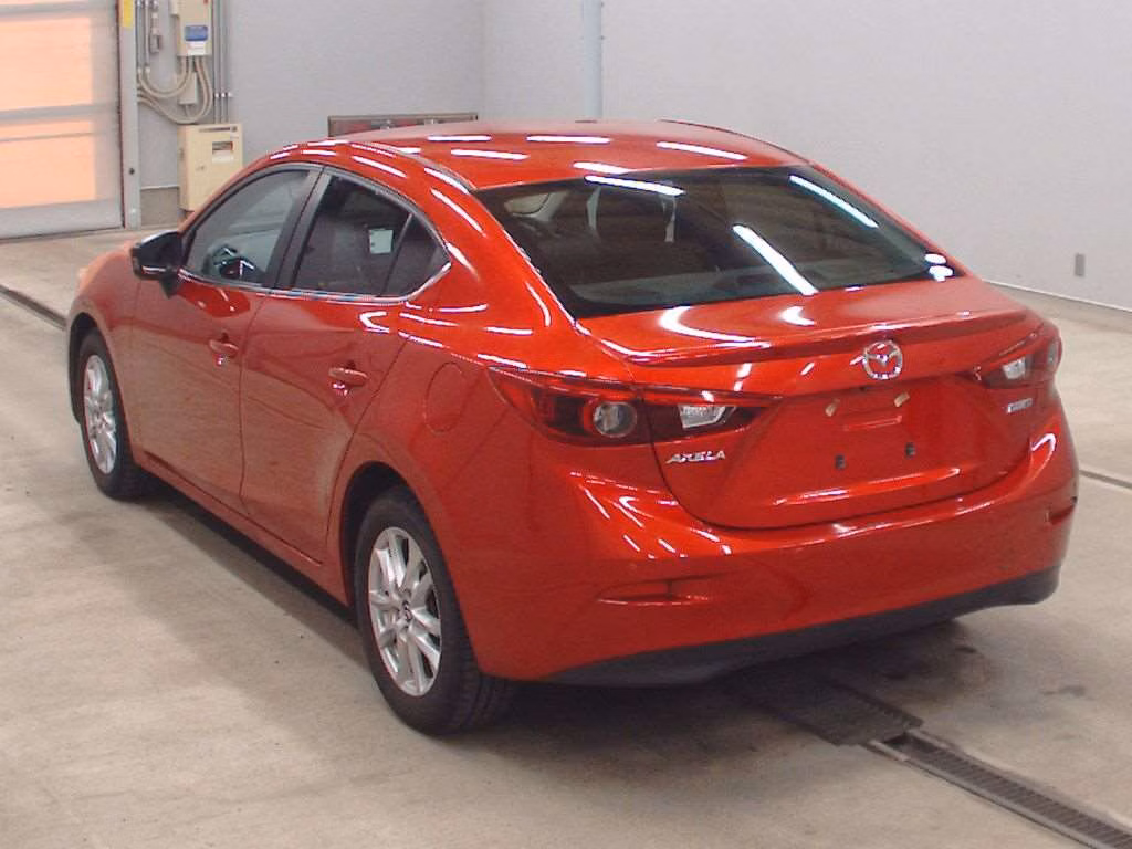 MAZDA AXELA