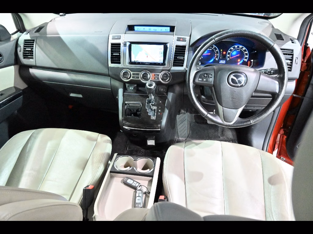 MAZDA MPV