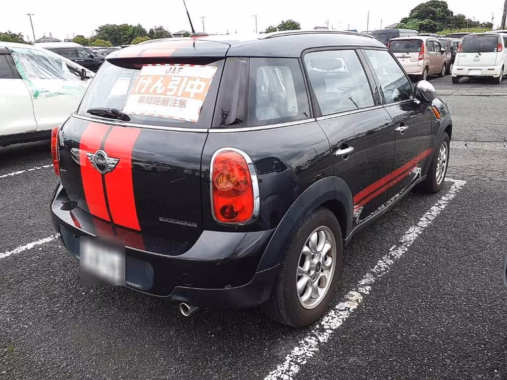MINI CROSSOVER