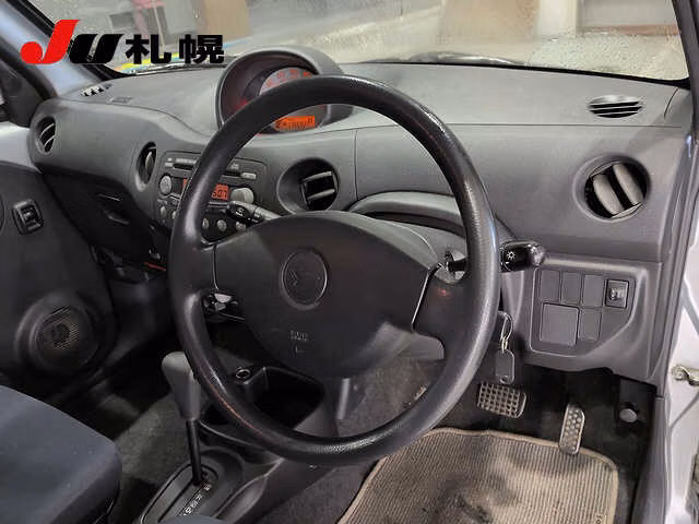 DAIHATSU ESSE