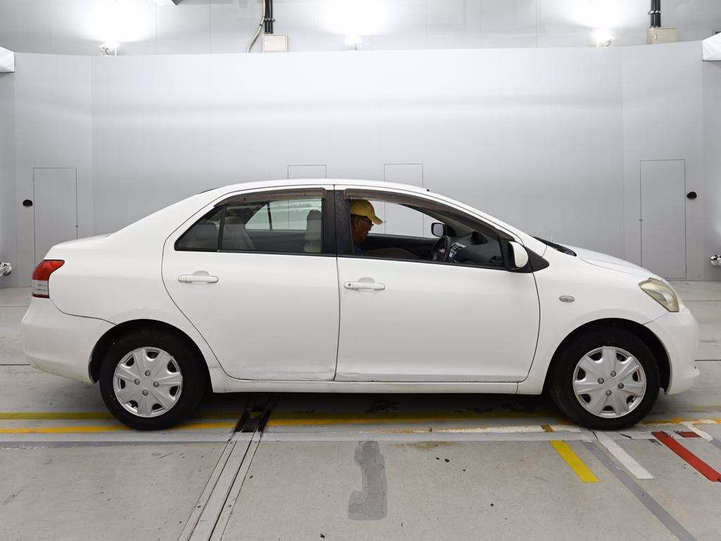 TOYOTA BELTA