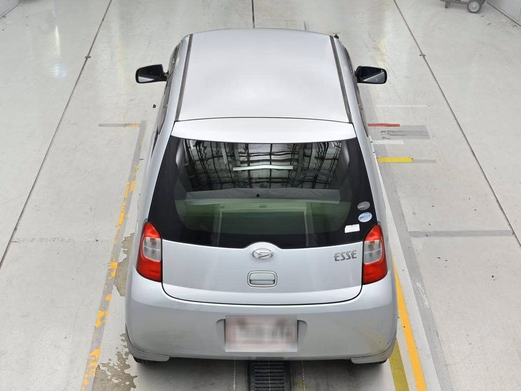 Daihatsu Esse