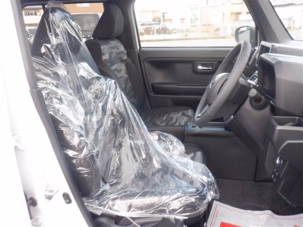 DAIHATSU TAFT