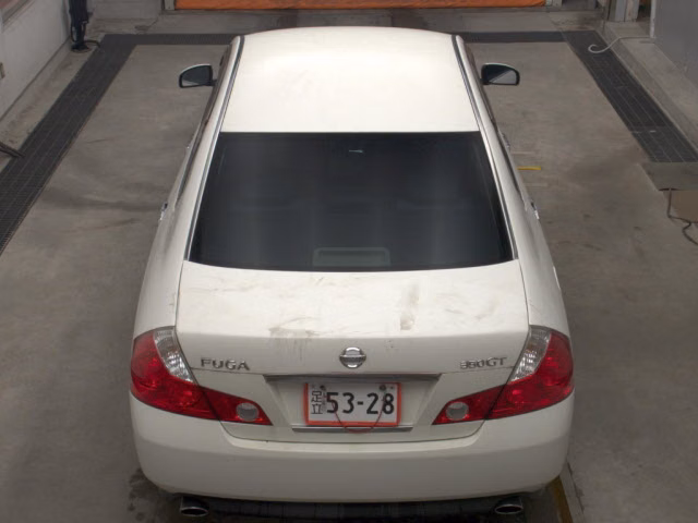 NISSAN FUGA