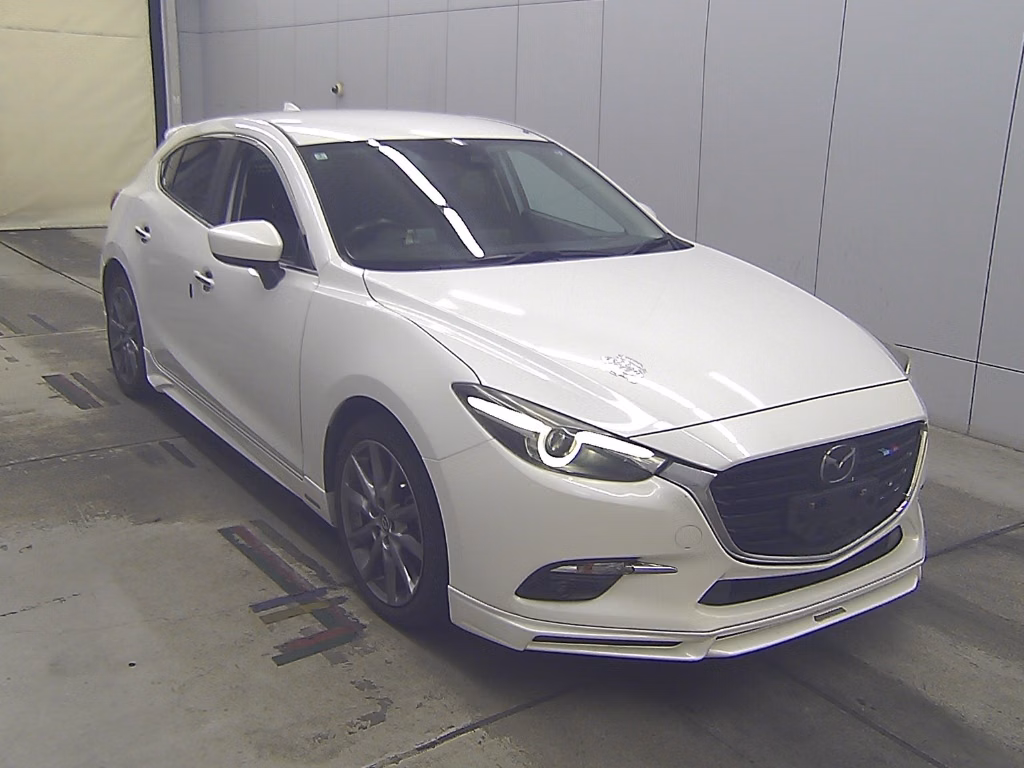 MAZDA AXELA