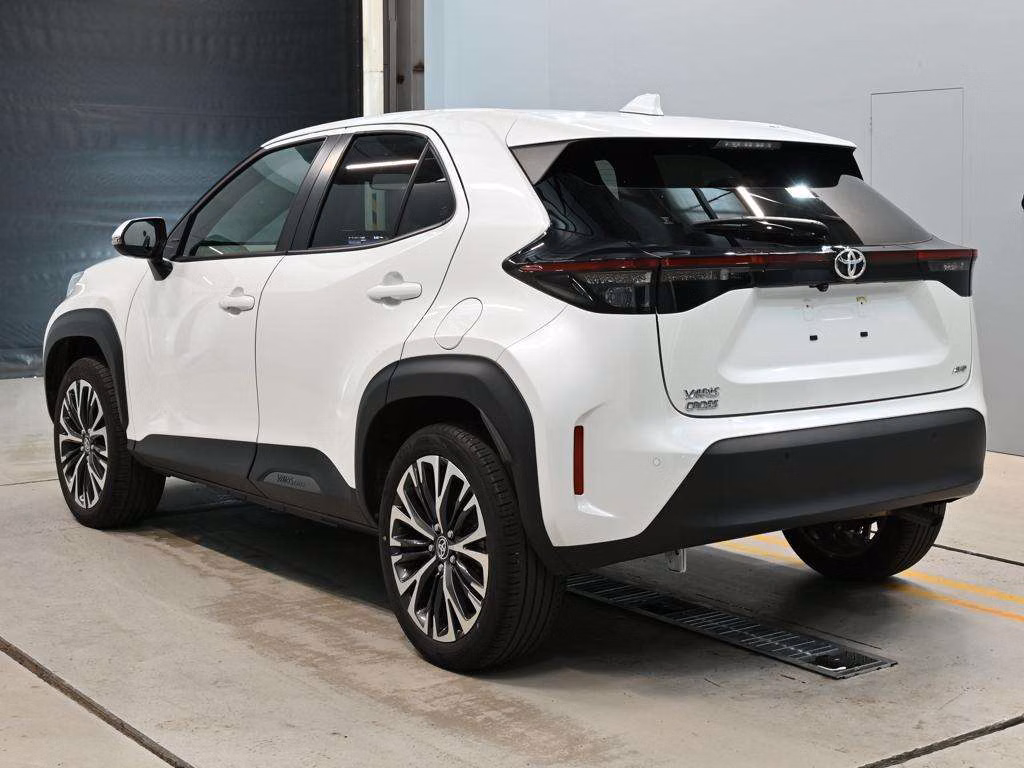 TOYOTA YARIS CROSS