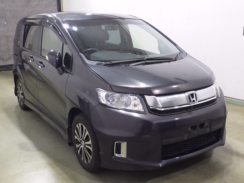 Honda Freed Spike