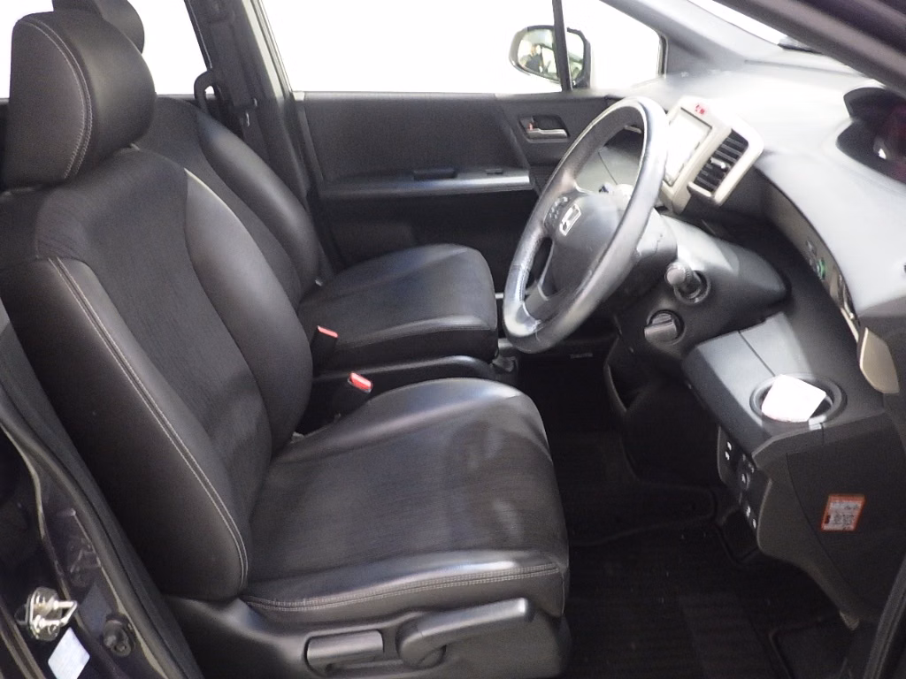 HONDA FREED SPIKE
