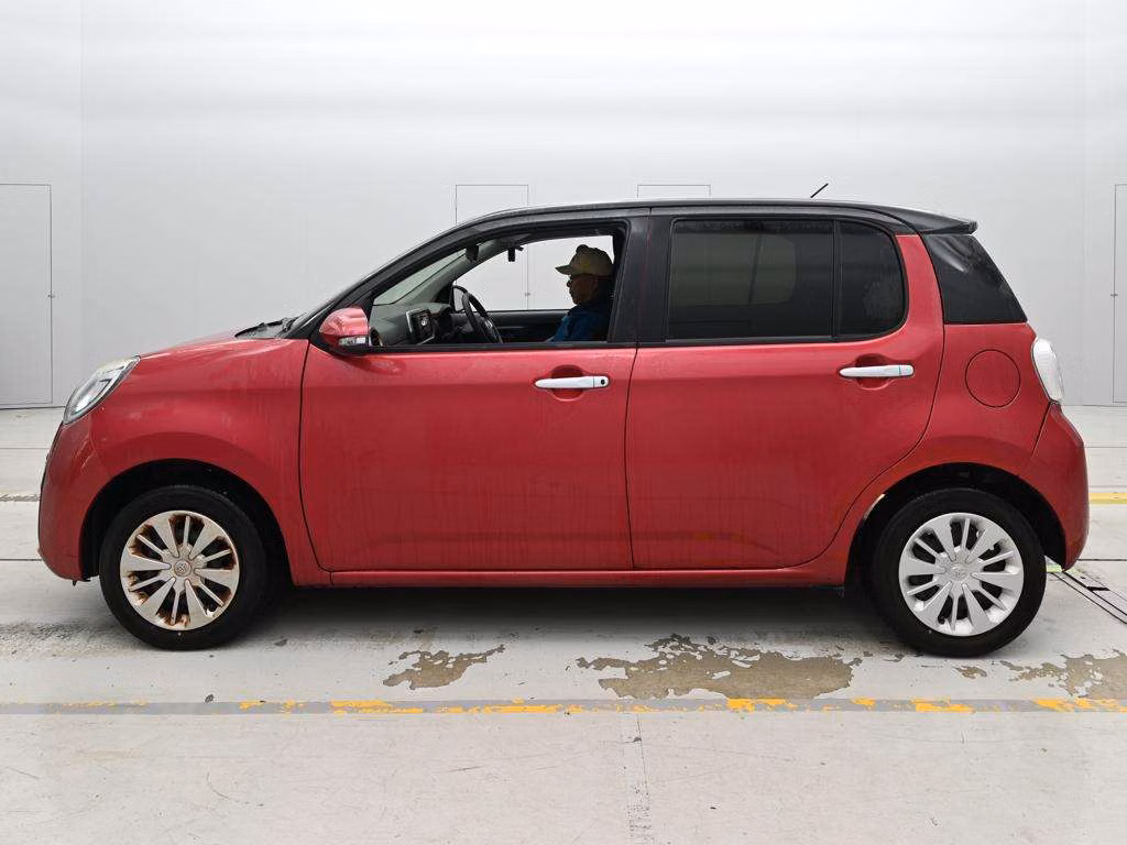 TOYOTA PASSO