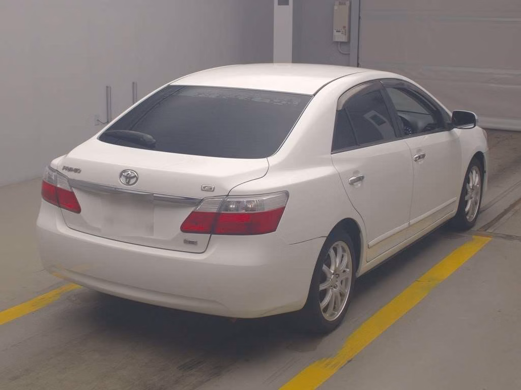 TOYOTA PREMIO