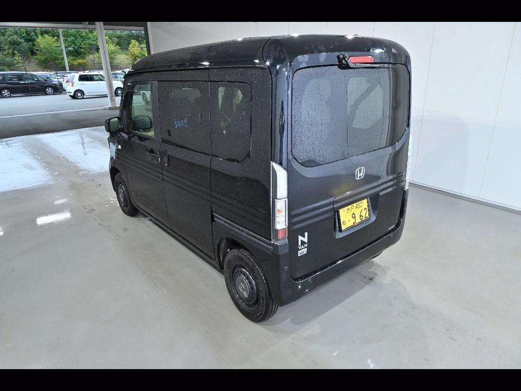 HONDA N-VAN