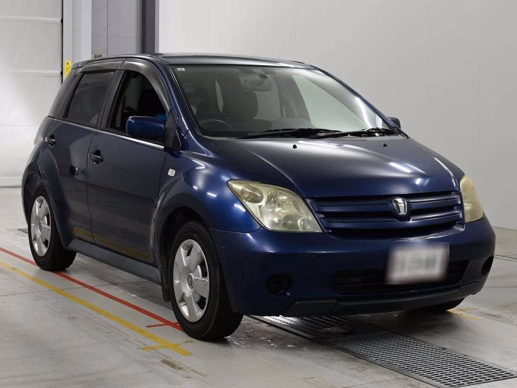 TOYOTA IST