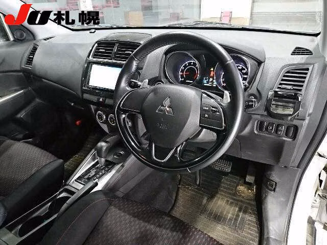 MITSUBISHI RVR