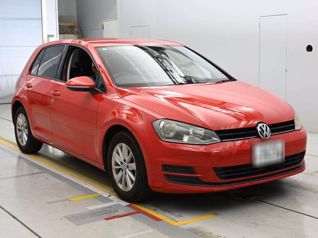 VOLKSWAGEN GOLF