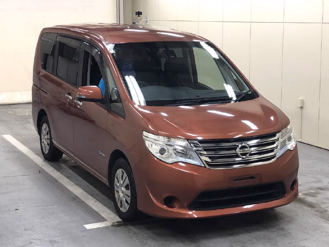 NISSAN SERENA