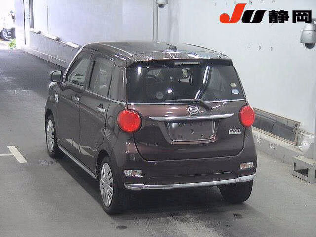DAIHATSU CAST
