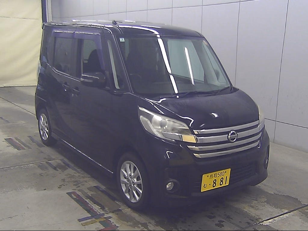 NISSAN DAYZ ROOX