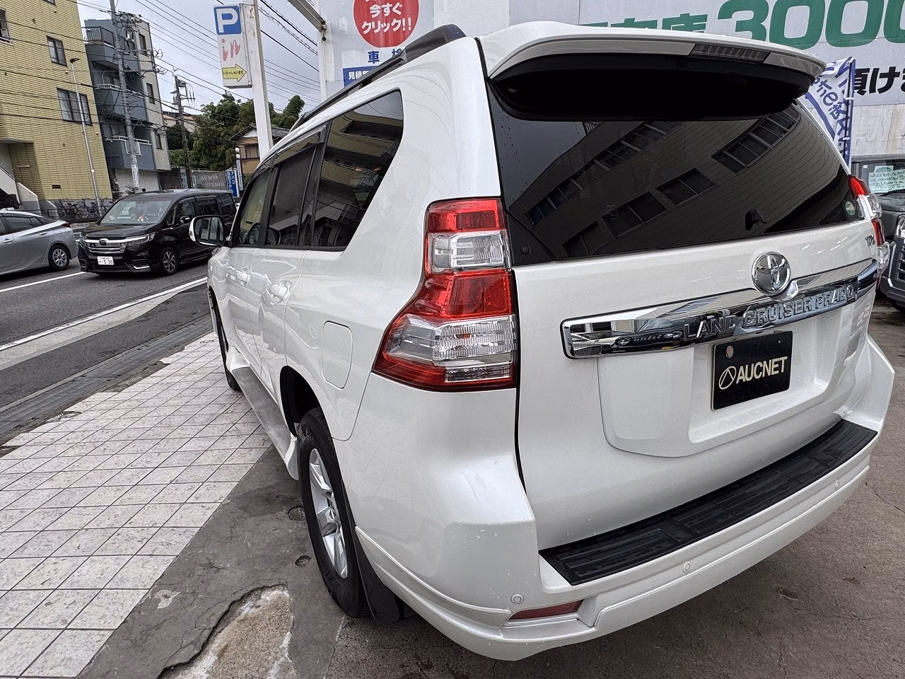 TOYOTA LAND CRUISER PRADO