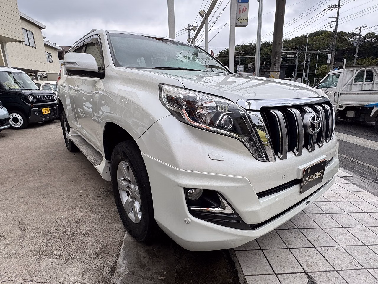 TOYOTA LAND CRUISER PRADO