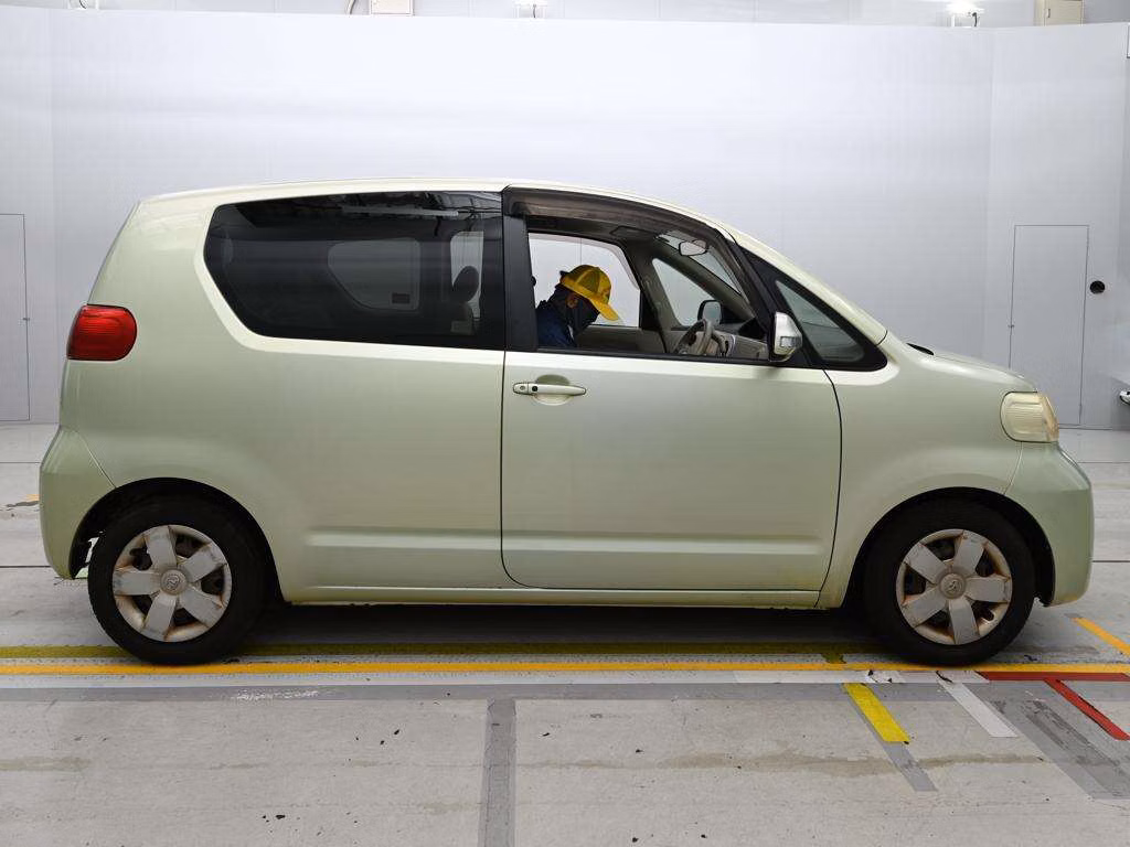 TOYOTA PORTE