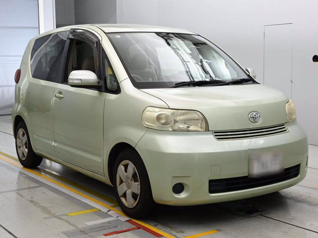 TOYOTA PORTE
