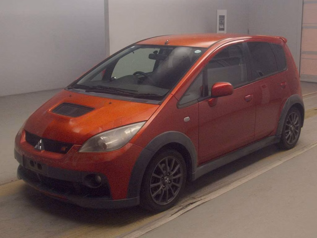 MITSUBISHI COLT