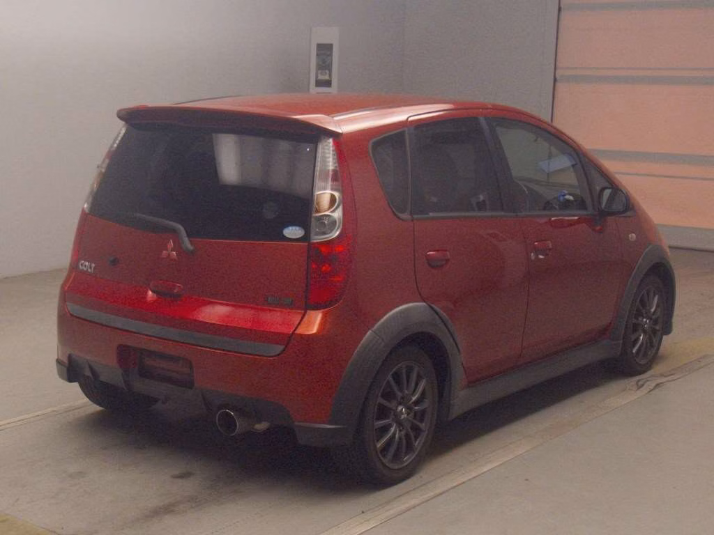 MITSUBISHI COLT