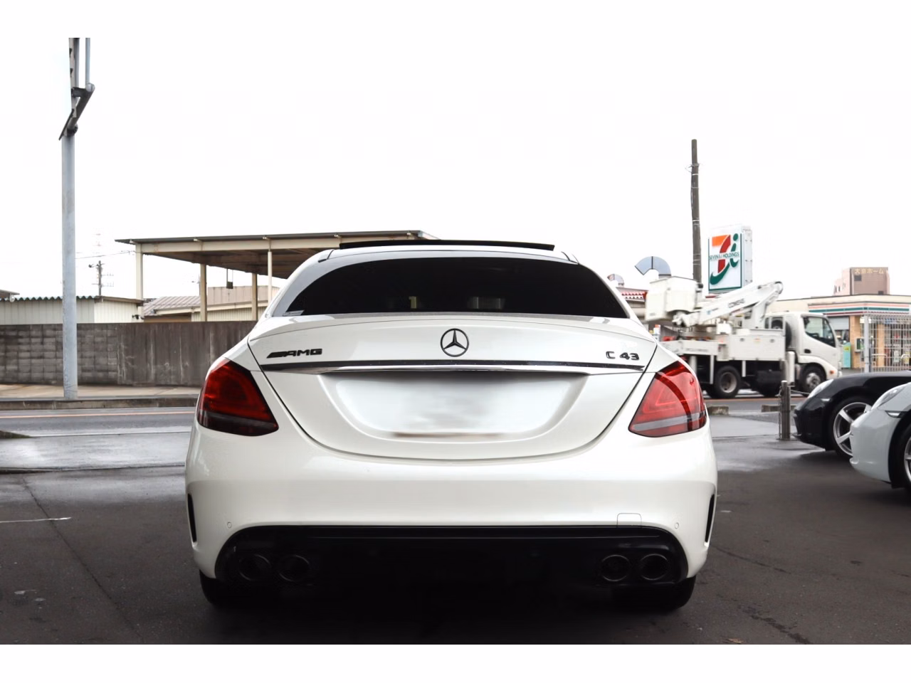 MERCEDES-BENZ C-CLASS
