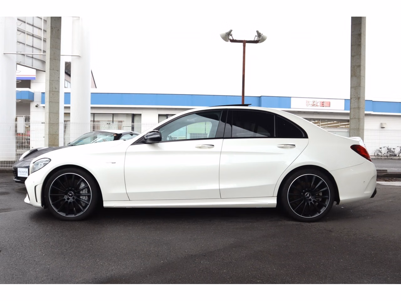 MERCEDES-BENZ C-CLASS
