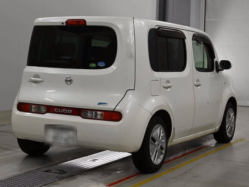 NISSAN CUBE