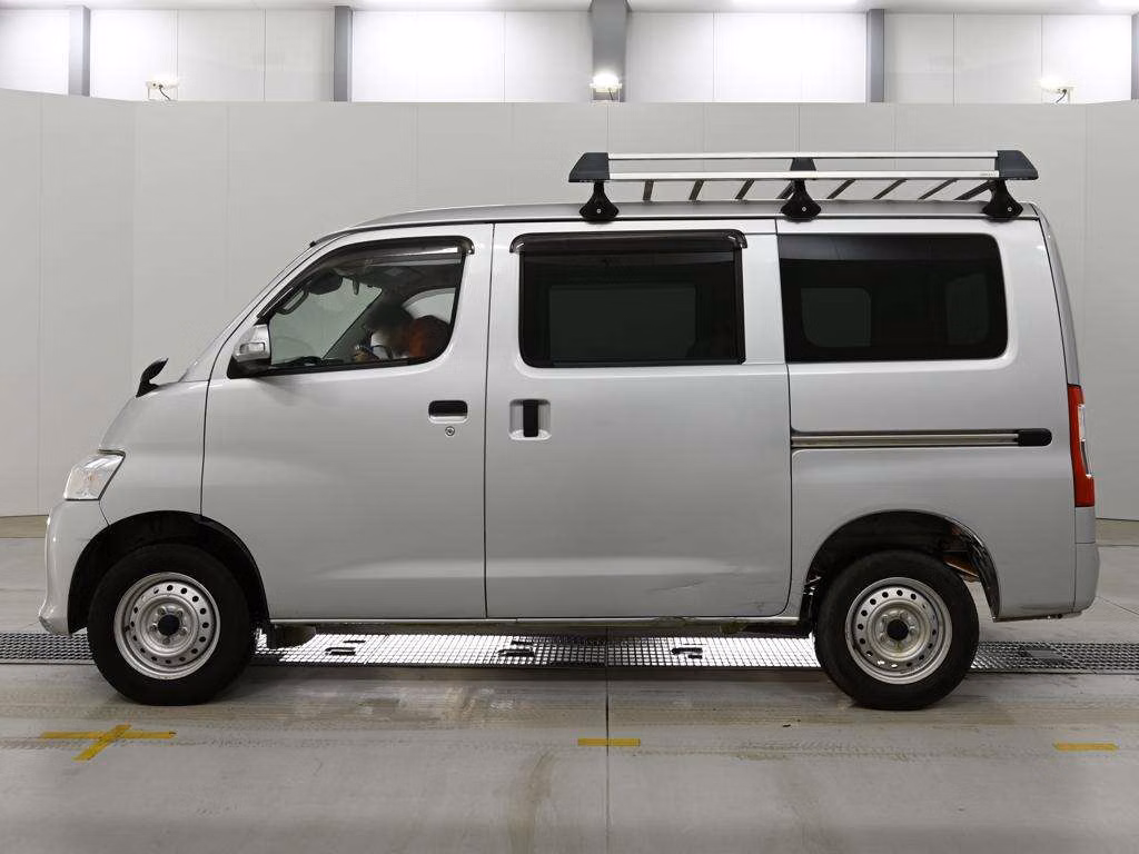 DAIHATSU GRAN MAX