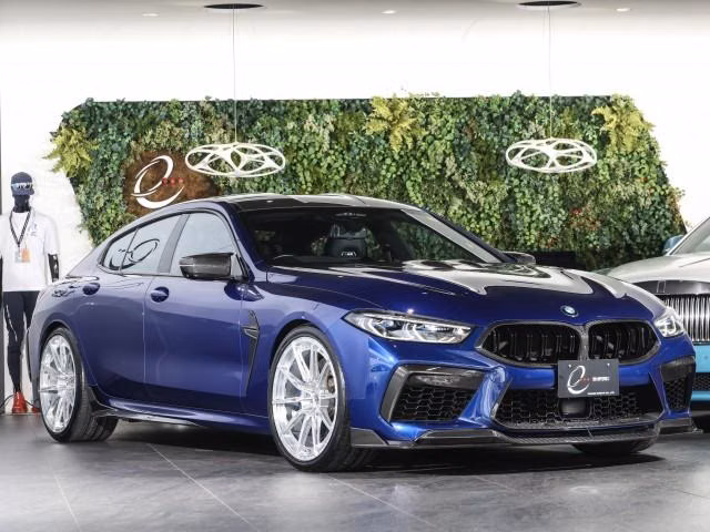 BMW M8