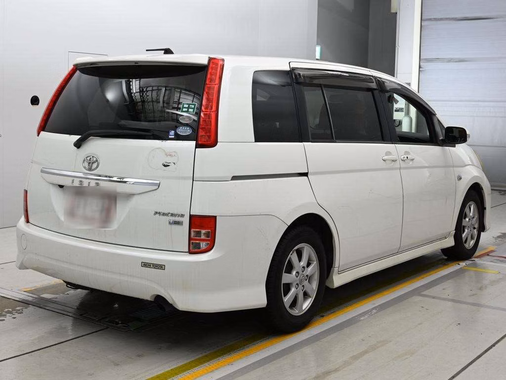 TOYOTA ISIS
