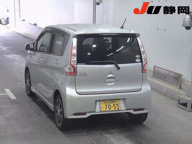 MITSUBISHI EK CUSTOM