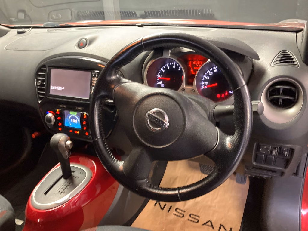 NISSAN JUKE