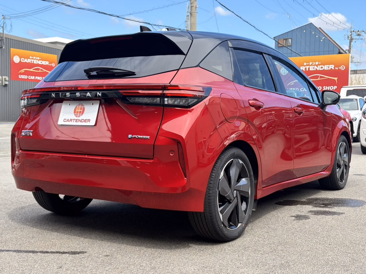 Nissan Aura