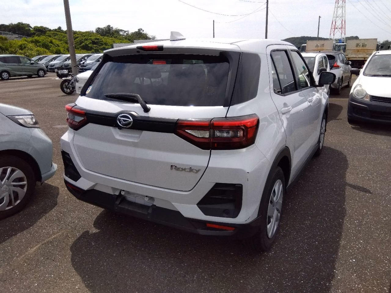 DAIHATSU ROCKY