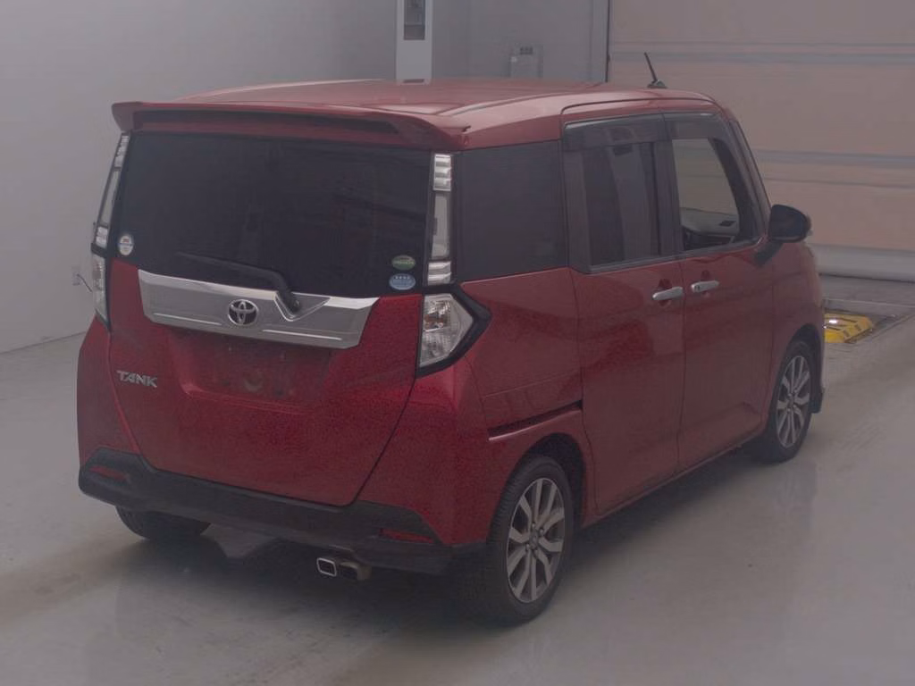 TOYOTA TANK