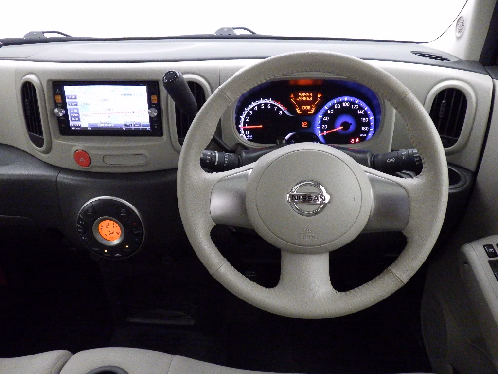 NISSAN CUBE
