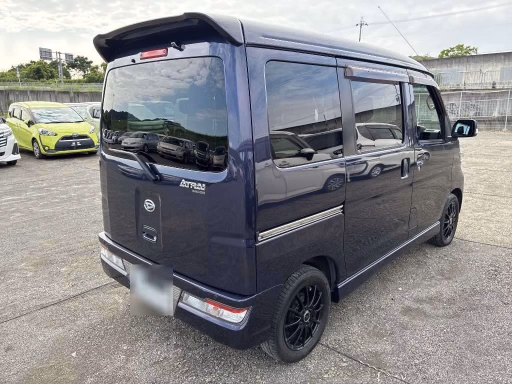 DAIHATSU ATRAI