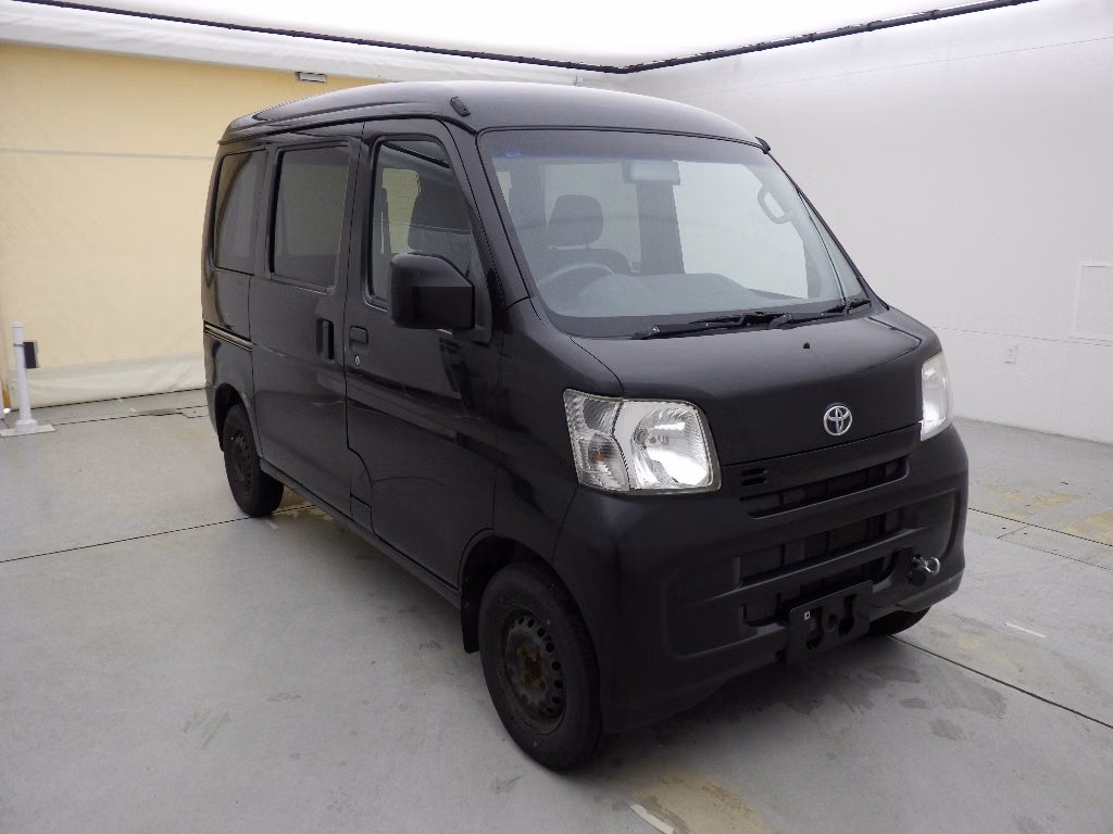 TOYOTA PIXIS VAN