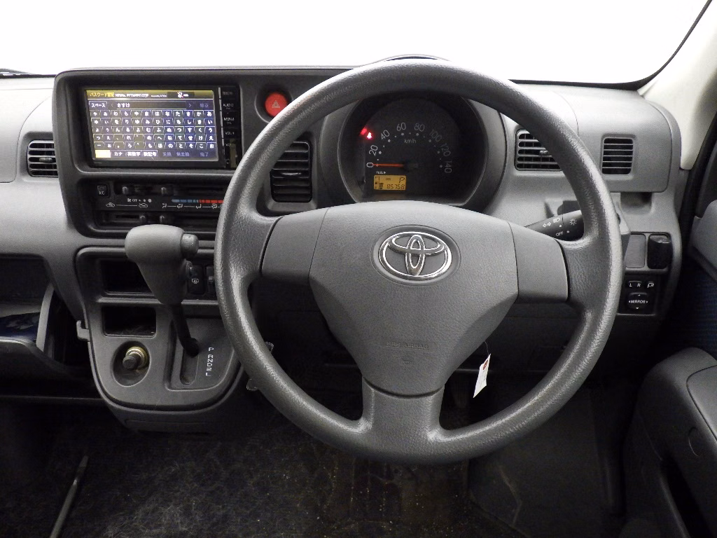 TOYOTA PIXIS VAN