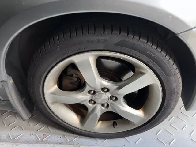 SUBARU LEGACY B4